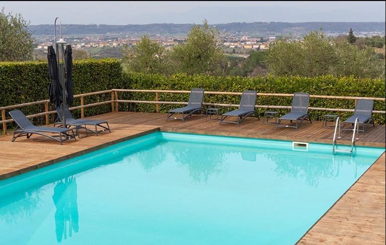 Residence Montevecchio 몬토폴리 인 발 다르노 외부 사진