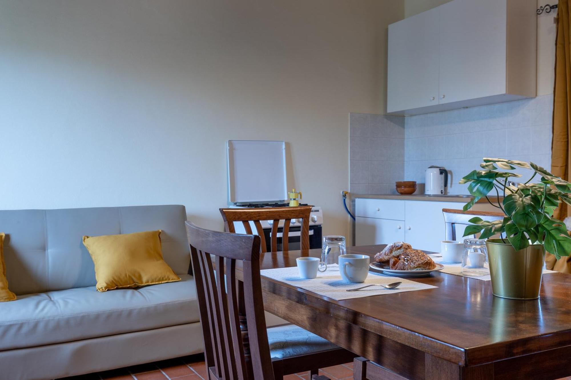 Residence Montevecchio 몬토폴리 인 발 다르노 외부 사진