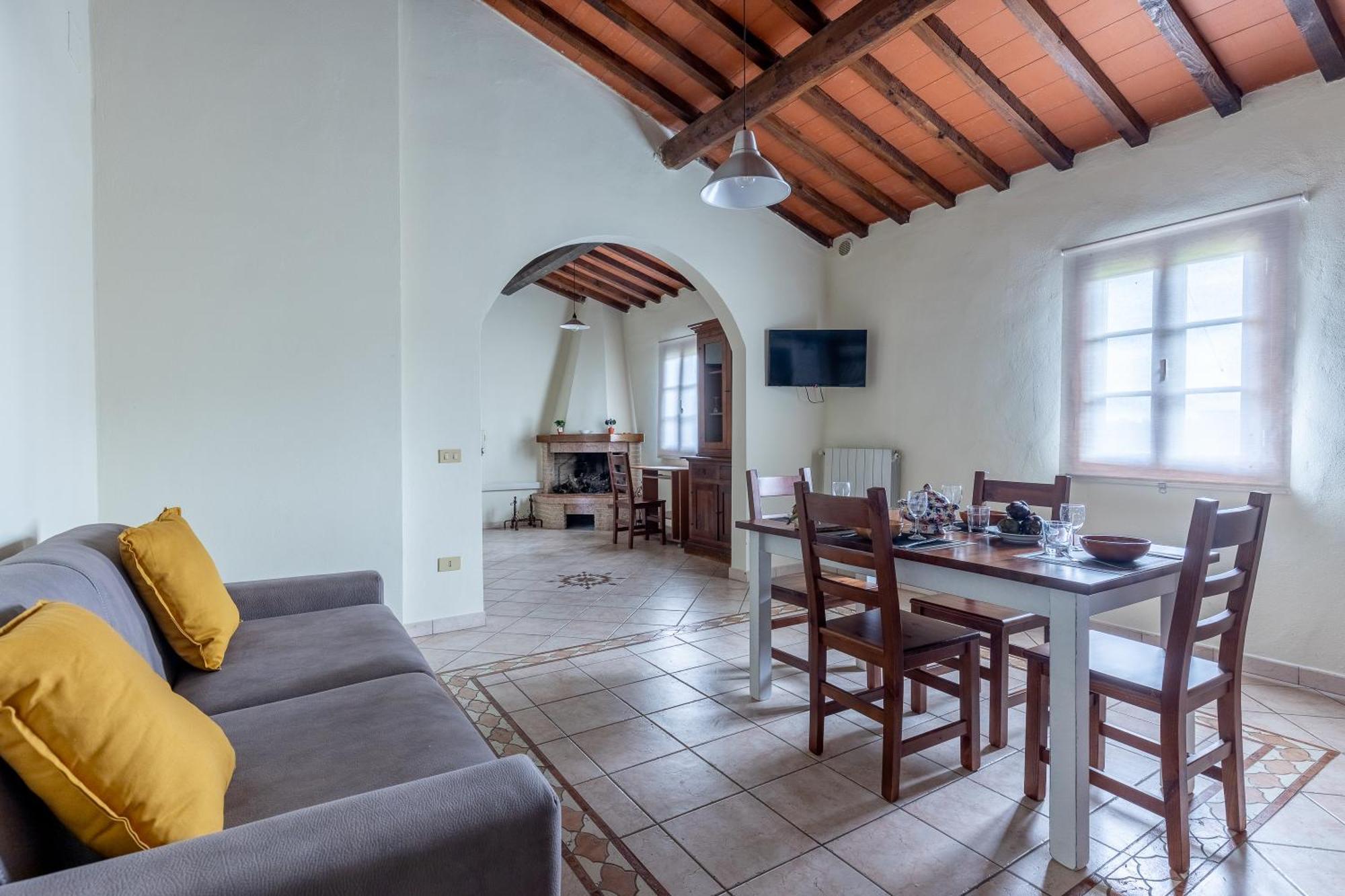Residence Montevecchio 몬토폴리 인 발 다르노 외부 사진