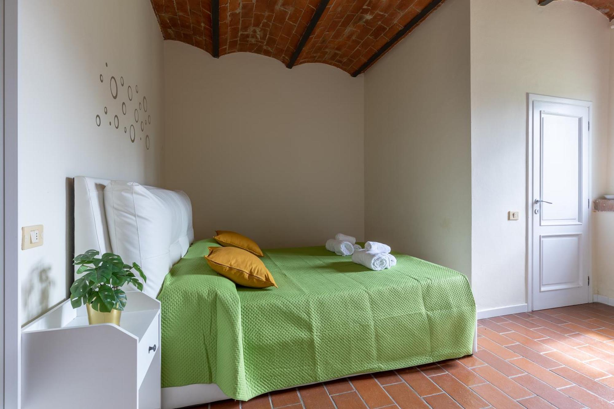 Residence Montevecchio 몬토폴리 인 발 다르노 외부 사진