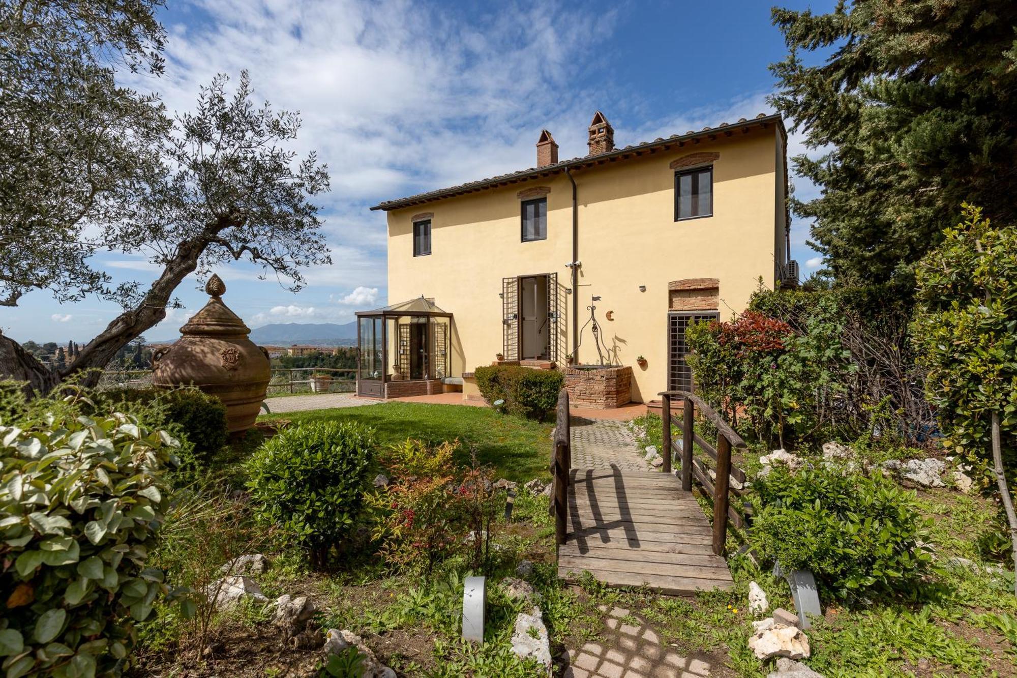 Residence Montevecchio 몬토폴리 인 발 다르노 외부 사진